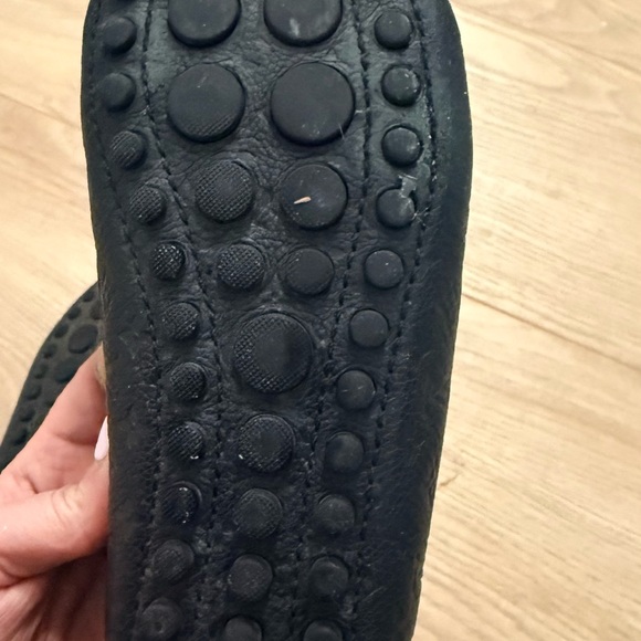 Louis Vuitton Dark Leather Accent - Picture 6 of 11